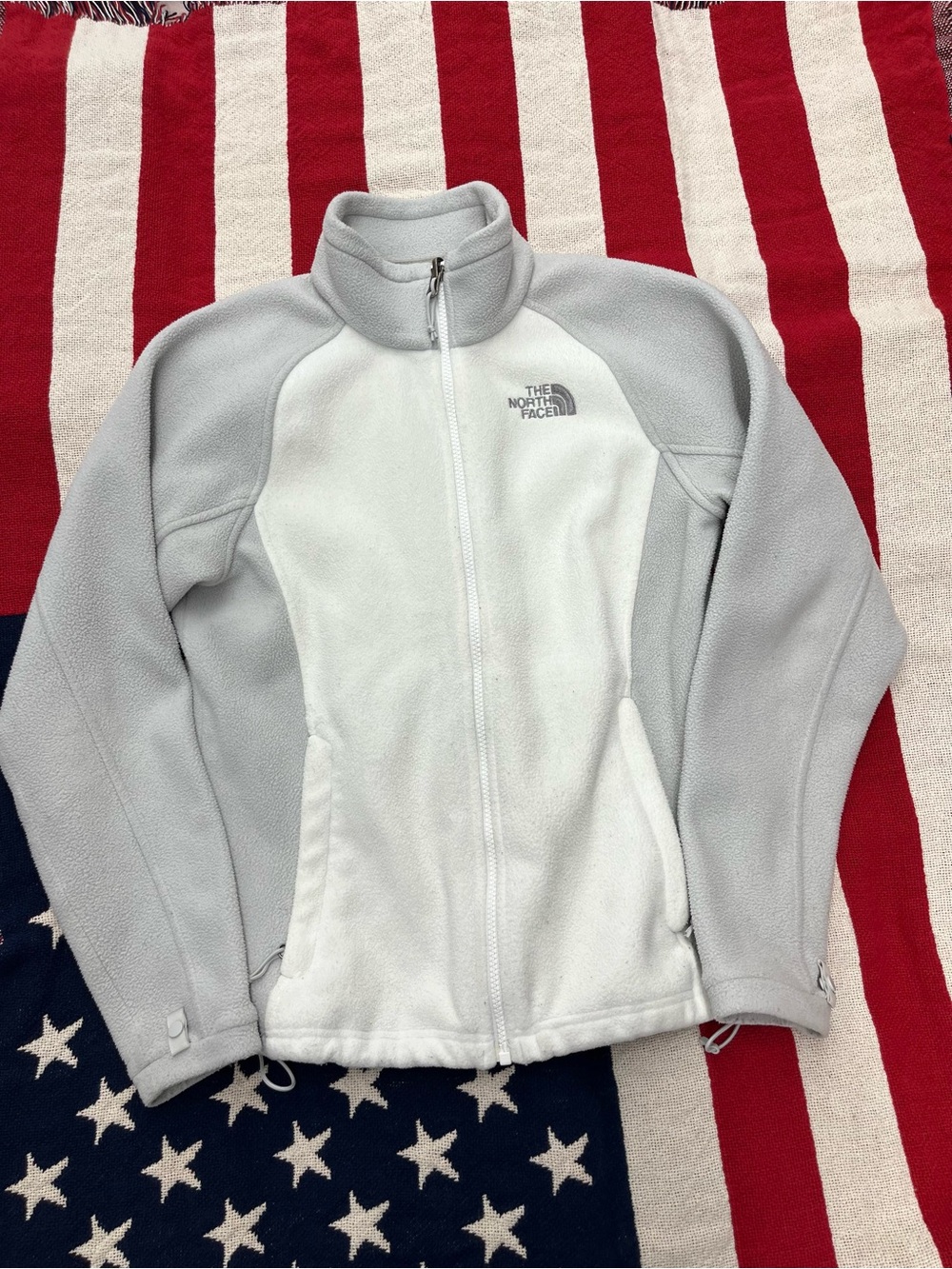 The North Face Women's Light Gray and Cream Full-Zip Teddy Fleece Jacket Size S